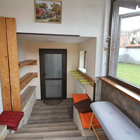 Ice Jewel Chalet: Ski-ready Retreat Near Gondola * Bansko