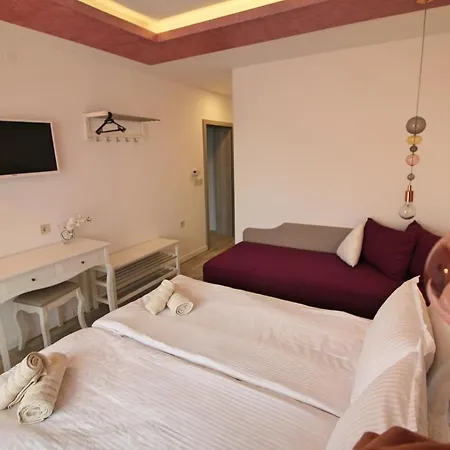 Ice Jewel Chalet, Bansko, 200 Meters From The Gondola, 20 улица „свети иван рилски“ Шале