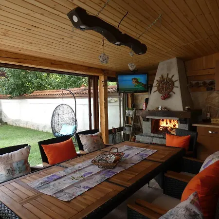 Ice Jewel Chalet, Bansko, 200 Meters From The Gondola, 20 улица „свети иван рилски“ شاليه