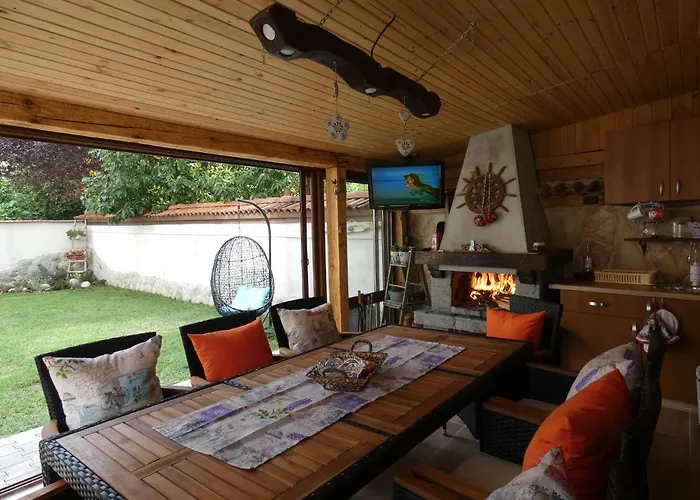 Ice Jewel Chalet, Bansko, 200 Meters From The Gondola, 20 улица „свети иван рилски“ Alpehytte