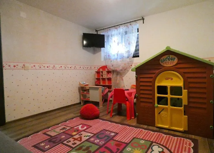 Ice Jewel Chalet, Bansko, 200 Meters From The Gondola, 20 улица „свети иван рилски“ Bansko